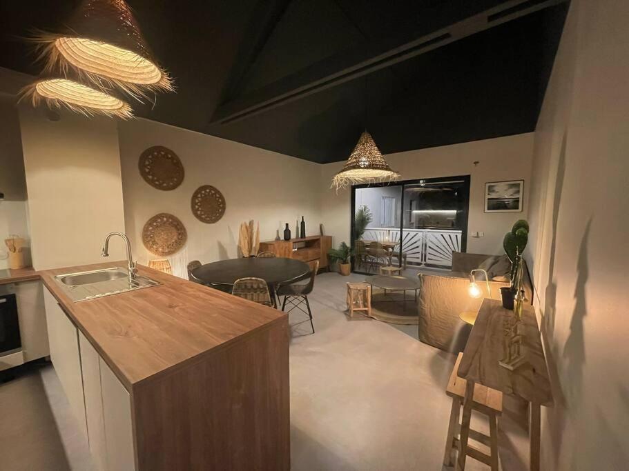 شقة Oligaia Orient Bay Quarter of Orleans المظهر الخارجي الصورة