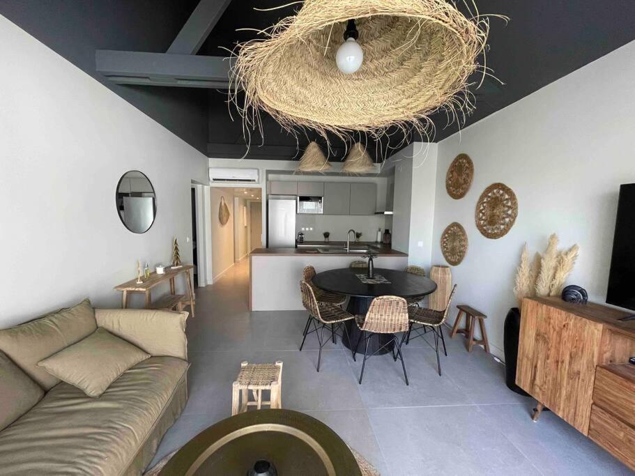 شقة Oligaia Orient Bay Quarter of Orleans المظهر الخارجي الصورة